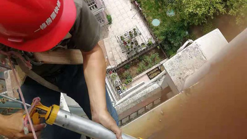钢结构屋面保温材料，如何选择更合适？**